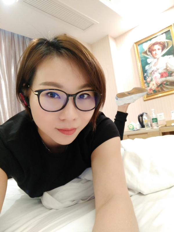 双子座的第一张照片--香港认干亲服务网