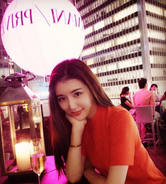 一缕青烟的第一张照片--香港认干亲服务网