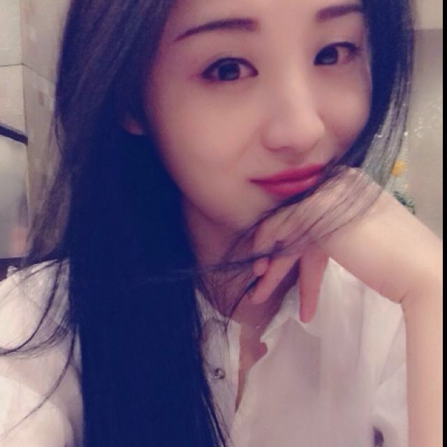 在水一方的第一张照片--香港认干亲服务网