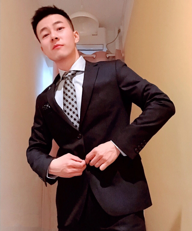 老谢家的天之蛟子的第一张照片--香港认干亲服务网