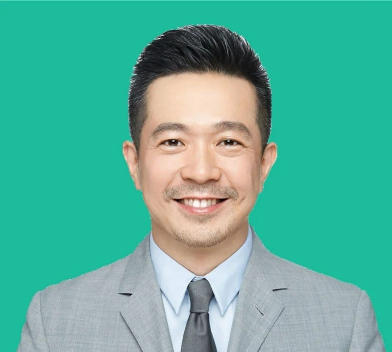 风趣大叔的第二张照片--香港认干亲服务网