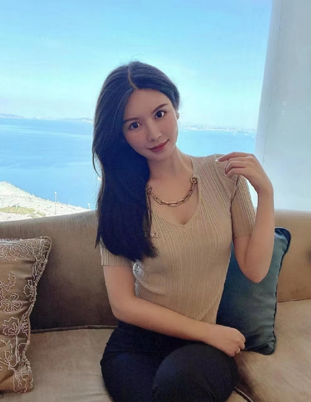 李芷晴的第一张照片--香港认干亲服务网