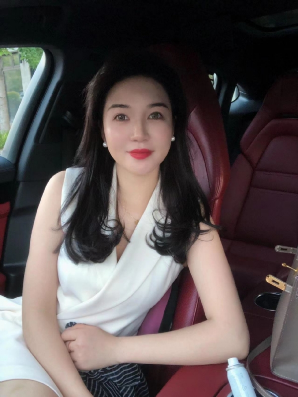 小雨的第一张照片--香港认干亲服务网