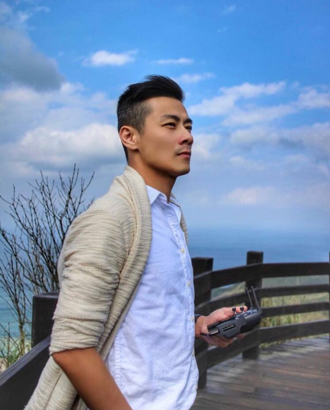 蓝天的第一张照片--香港认干亲服务网