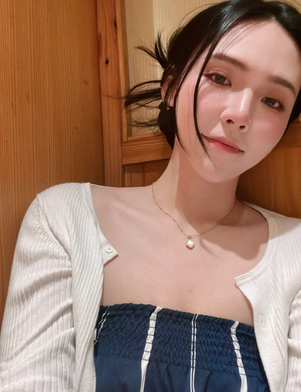 lina的第一张照片--香港认干亲服务网